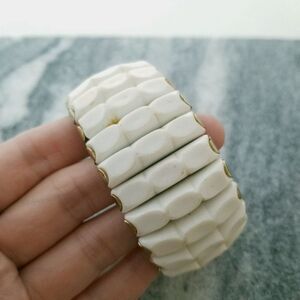 Vintage White Panel Stretch Expanding Bangle Bracelet, Unsigned, Estate